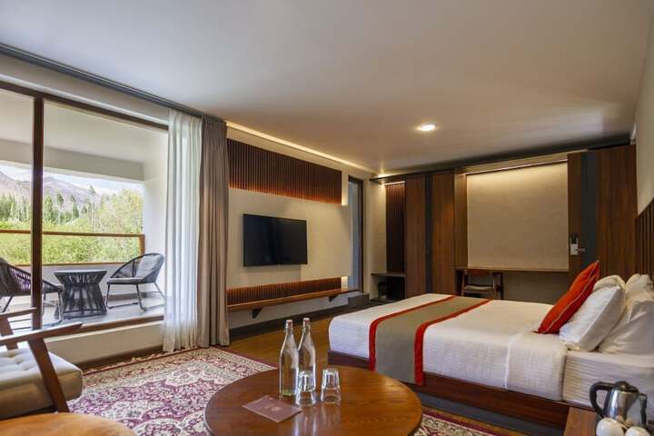 Room 13 of 23