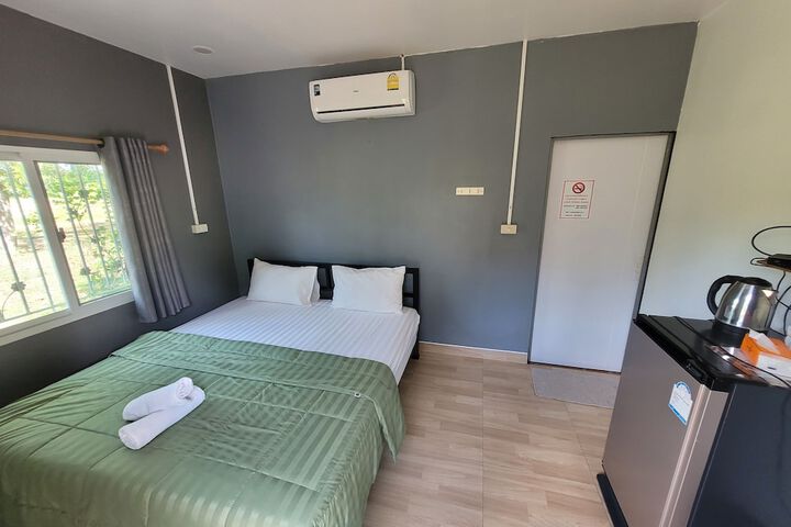 Room 6 of 48