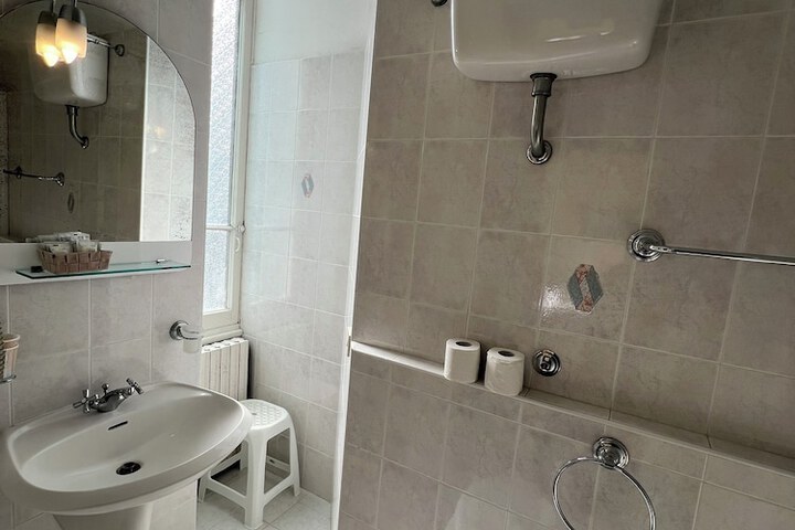 Bathroom Interior Photo