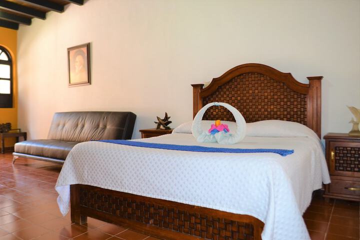 Room 2 of 16