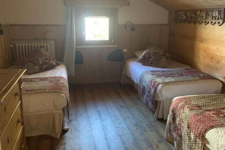 Room 35 of 59