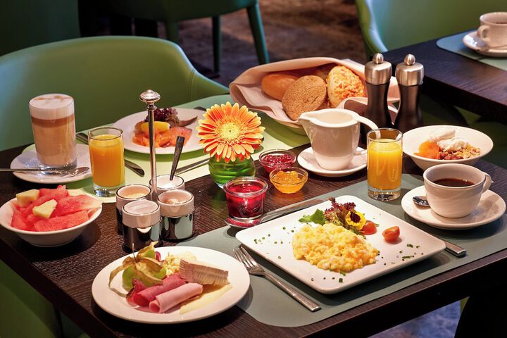 Breakfast/Coffee Service 45 of 67