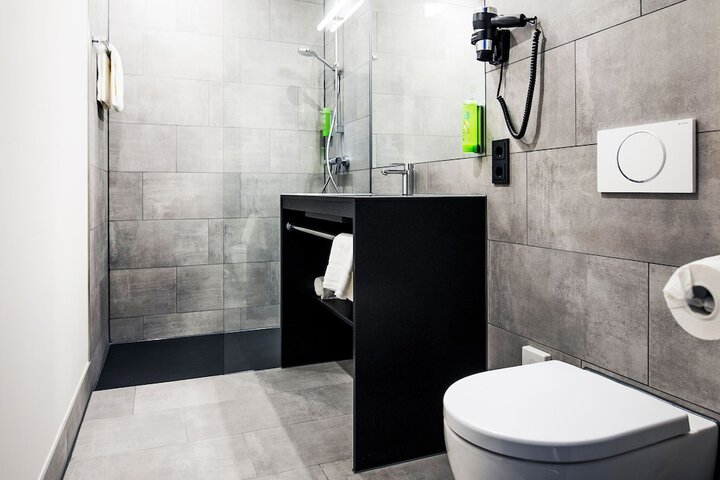 Clean Restrooms