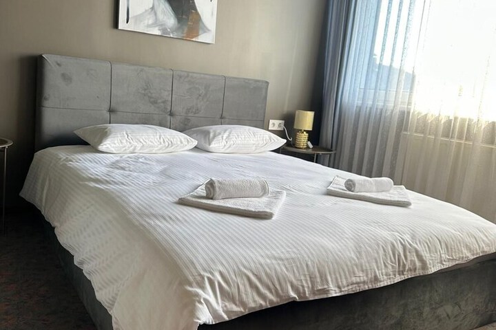 Room 46 of 84