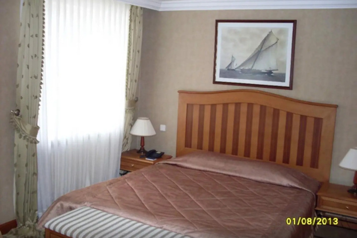 Room 3 of 21