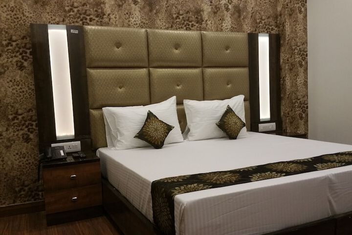 Room 15 of 67