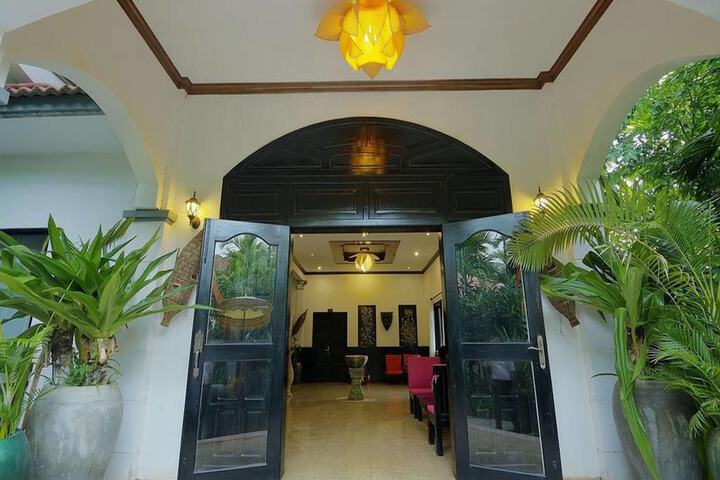 Hotel 2 of 51