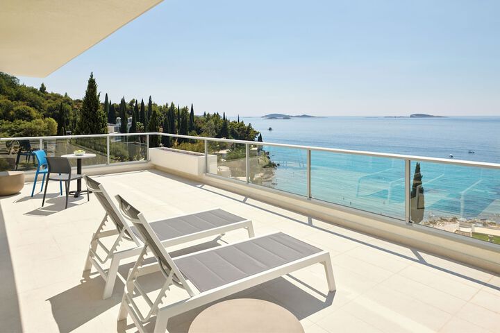 Terrace/Patio 30 of 78