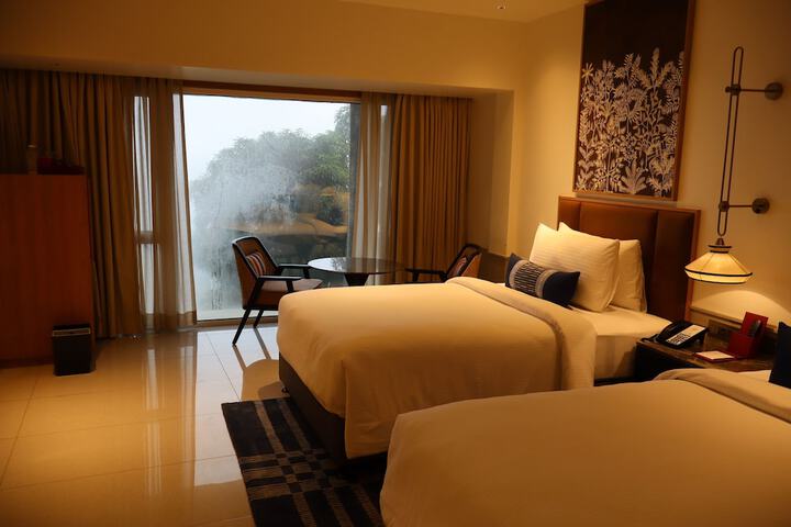 Room 12 of 71