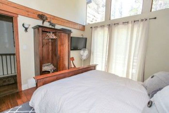 Room 28 of 60