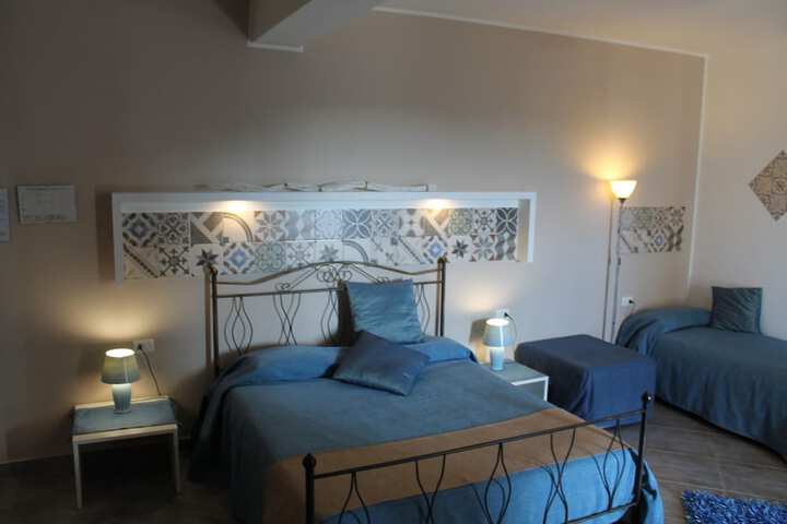 Room 5 of 90