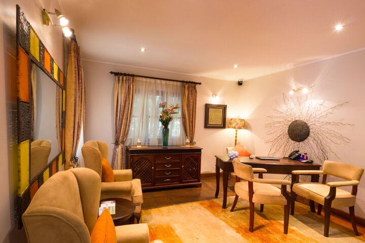 Hotel Interior 6 of 143