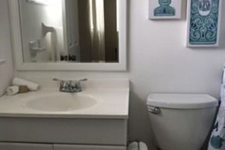 Room 5 of 34