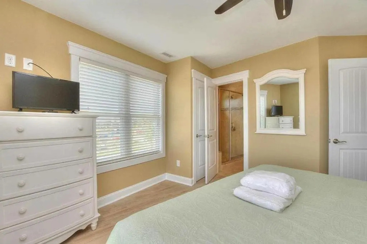 Room 5 of 21