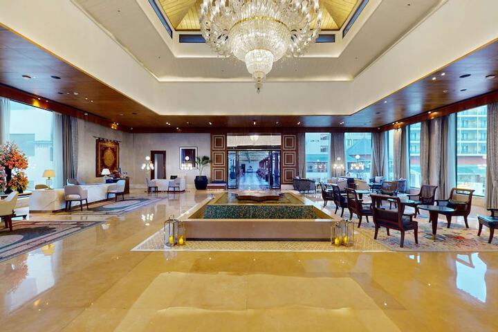 Hotel Interior 7 of 191