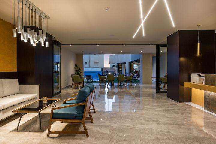 Hotel Interior 5 of 147