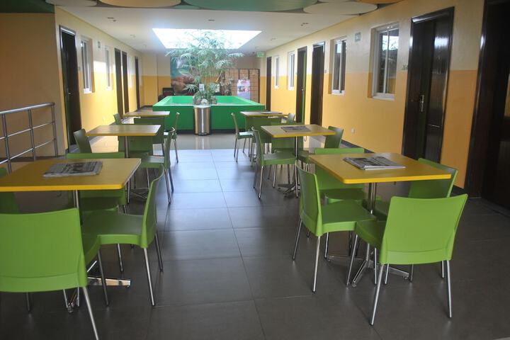 Dining 74 of 108
