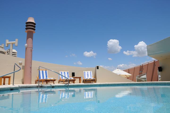 Pool 21 of 41