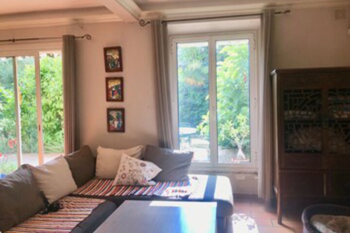 Room 25 of 49