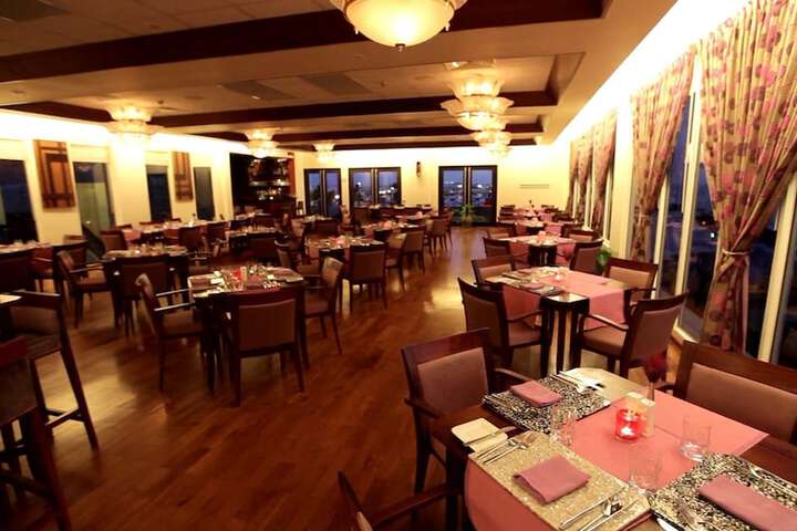 Dining 56 of 69