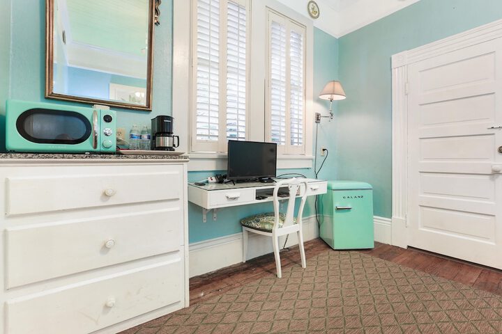 Room 3 of 36