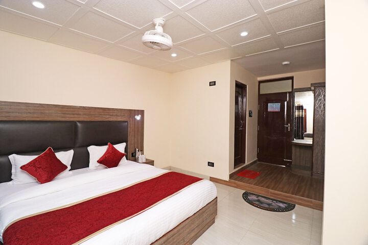 Room 18 of 23