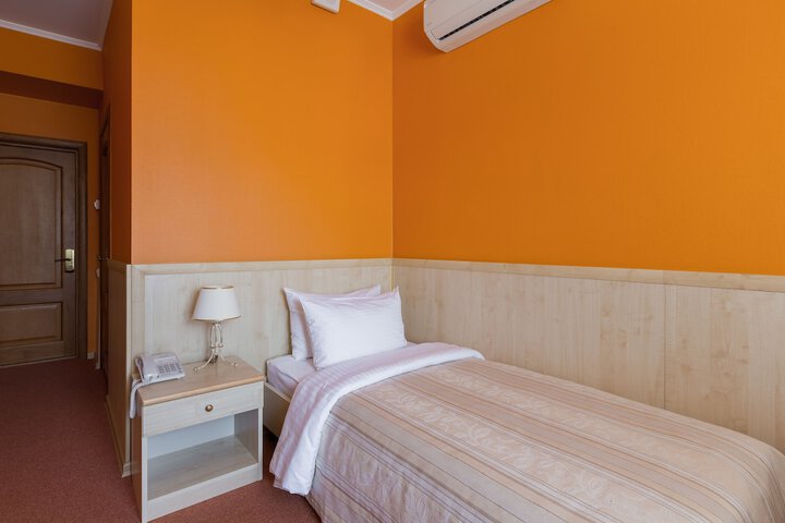 Room 5 of 59