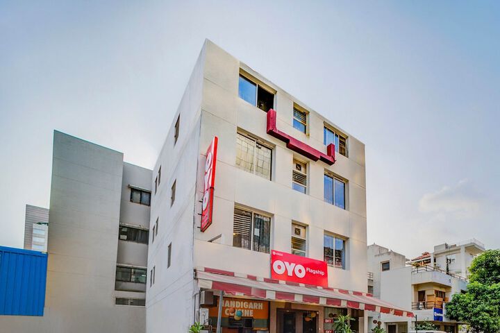 OYO Flagship 41625 Hotel Koservilas 2