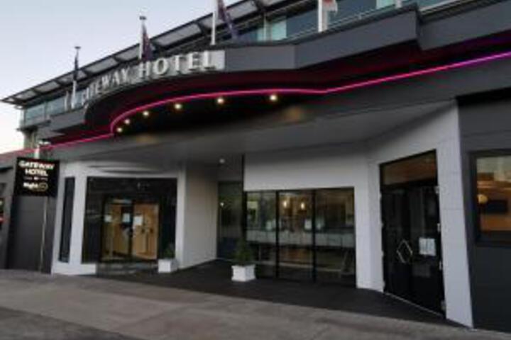 Hotel 7 of 47