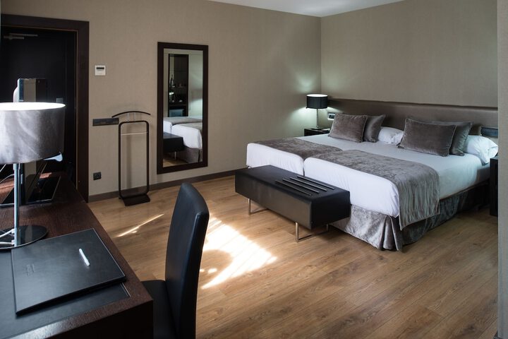 Room 16 of 57