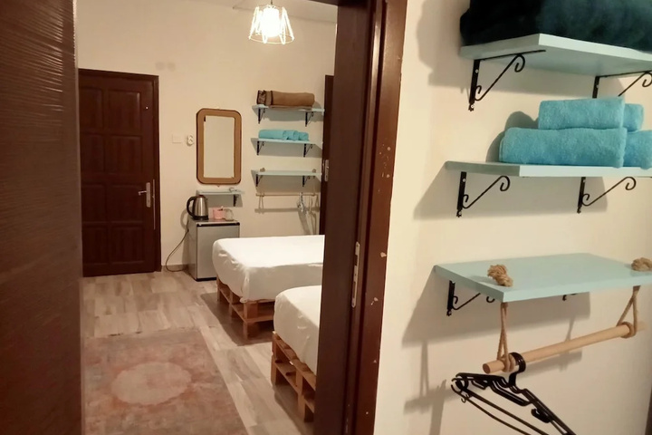 Room 3 of 13