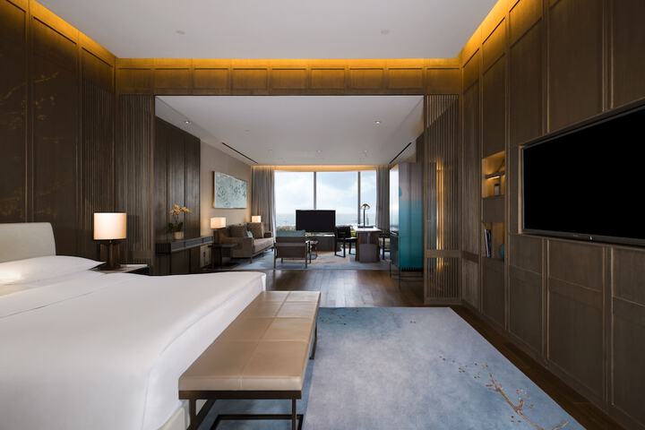 Room 7 of 53