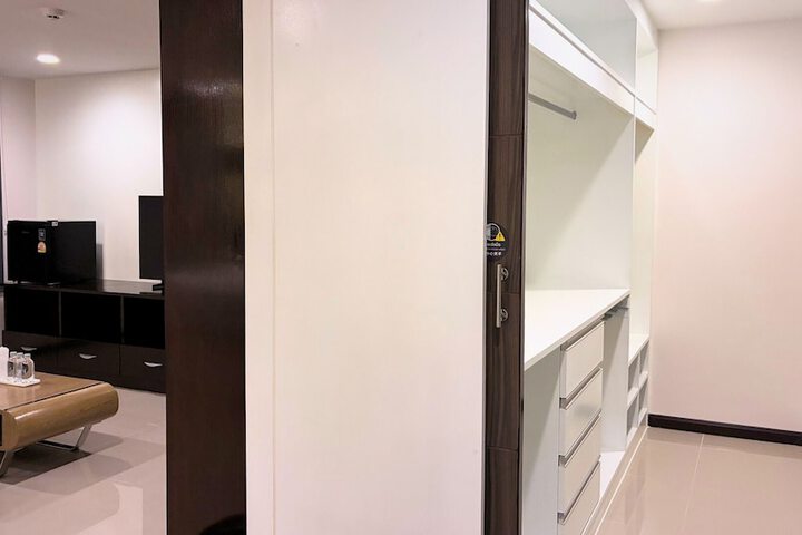 Room 38 of 78
