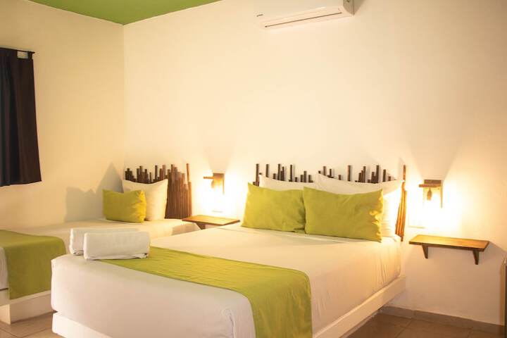 Room 32 of 83
