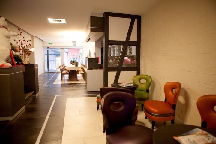 Lobby sitting area