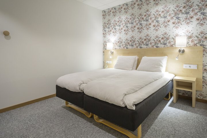 Room 12 of 91