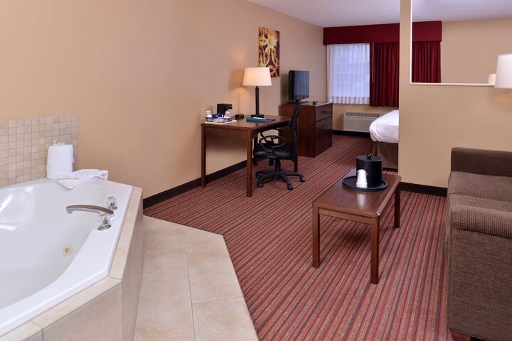 Room 16 of 42