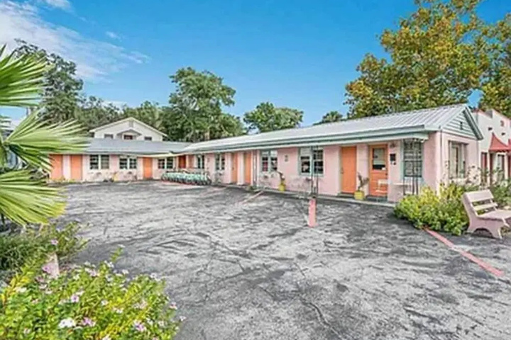 Image of Modern Unit in the Heart of St. Augustine