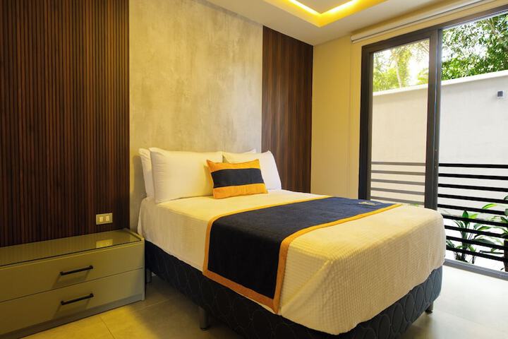Room 6 of 23