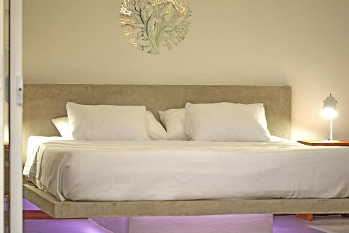 Room 20 of 120
