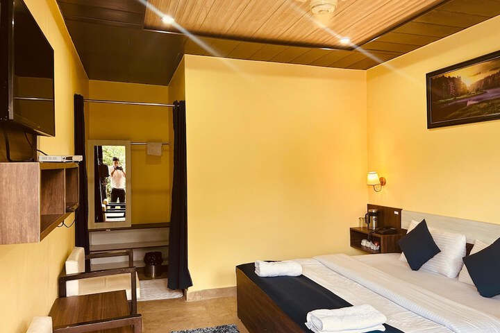 Room 6 of 62