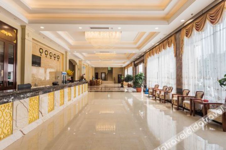 Hotel Interior 11 of 18