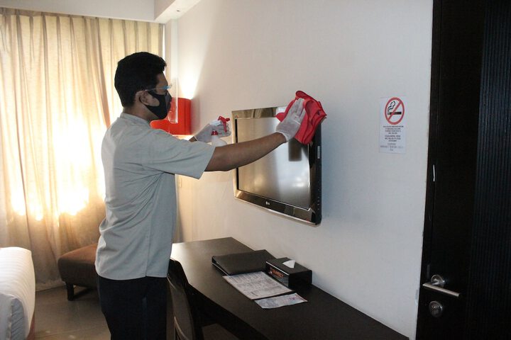 Room 32 of 81