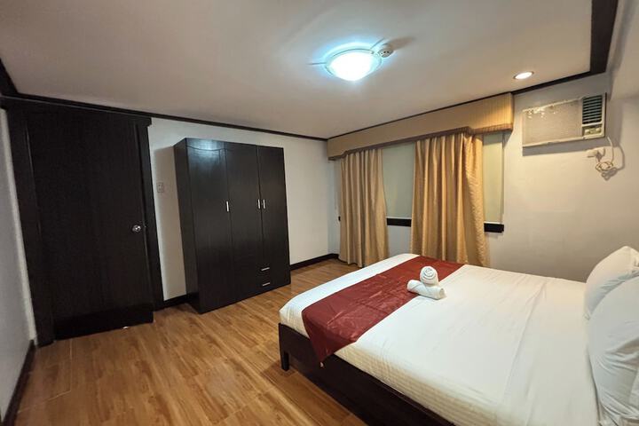 Room 36 of 61