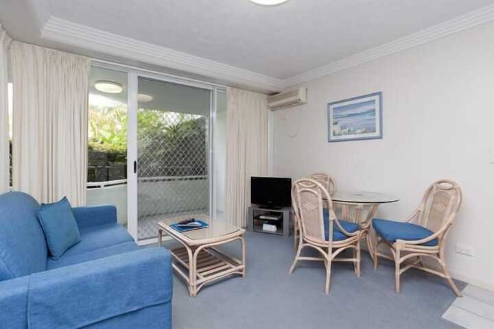 Room 13 of 21
