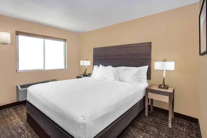 2 Double Beds (4 of 10)