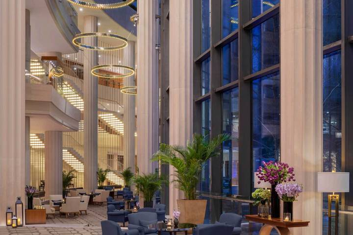 Hotel Lobby