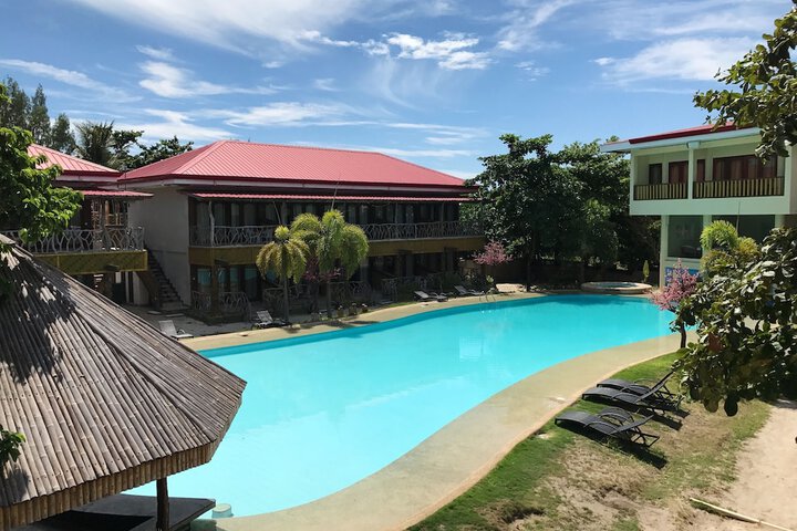 Hotel with Pool