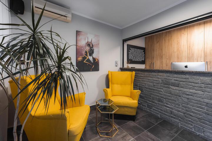 Guest Lobby