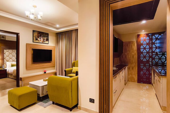 Room 48 of 93